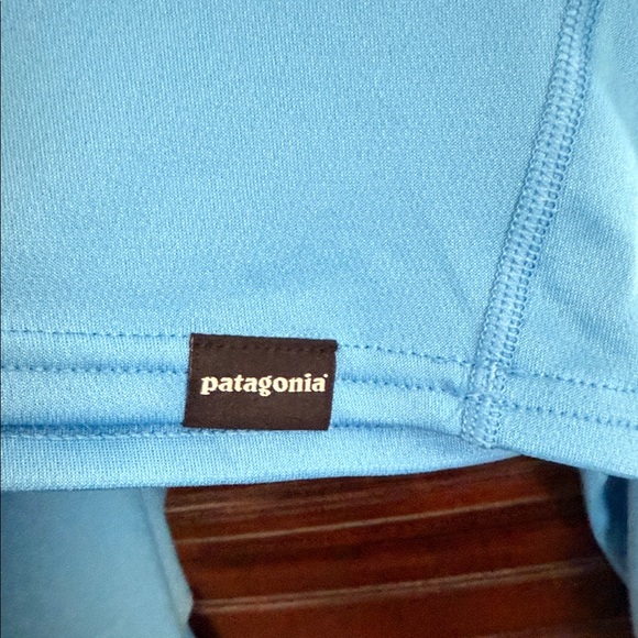 Men's Patagonia Blue Long Sleeve Fly Fishing Shirt -Like New - Picture 8 of 9